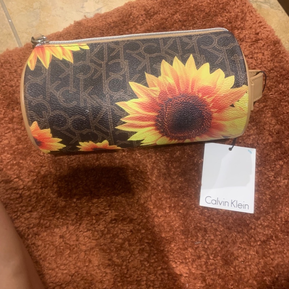 BNWT Calvin Klein cosmetic bag